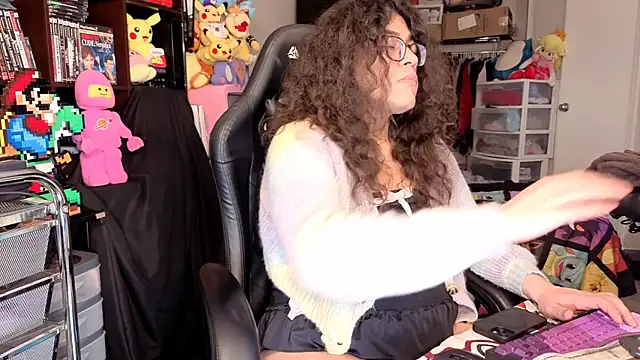 Chat XXX en directo de ShinyCherub