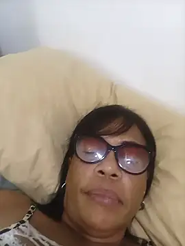 IIv0ryN0IIReX-XX's Live XXX Chat