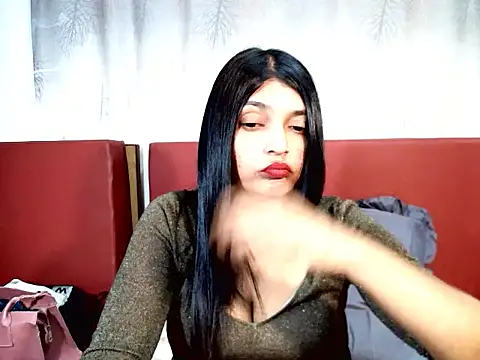 IndianAlisha live XXX chat