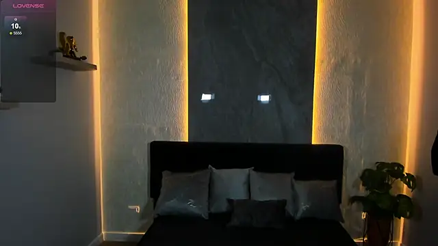 XXX chat uživo modela SalvatoreDmore