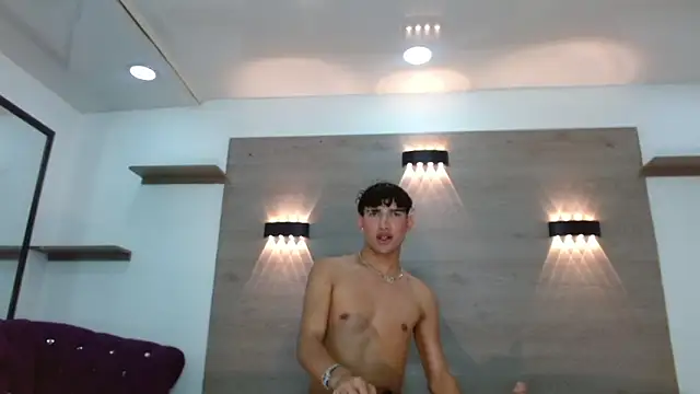 Logaanhotts live XXX chat