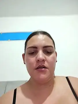 Mia_Hampton Chat XXX in diretta