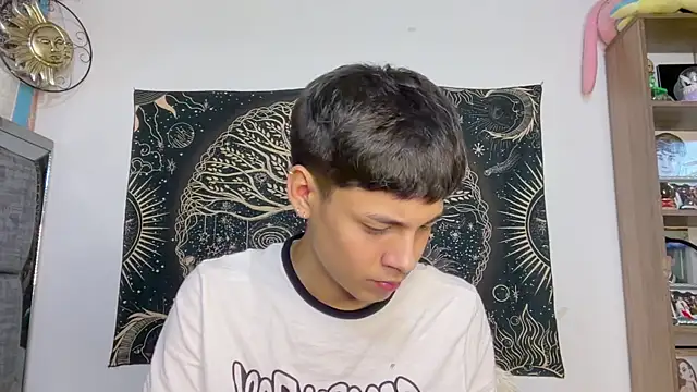 Andy_Belier23 XXX чат на живо