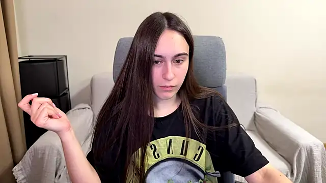 XXX chat uživo modela AliceKolltt
