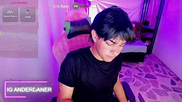 Top_and_bottom Live XXX-Chat