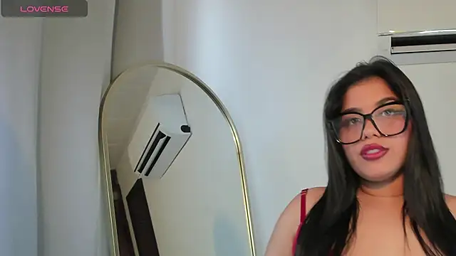 Chatroom XXX en direct de IVONE_ASHAR