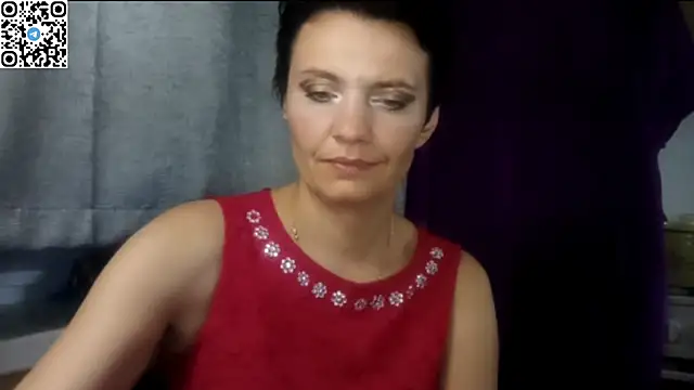 HotMamaQueen234's Live XXX Chat