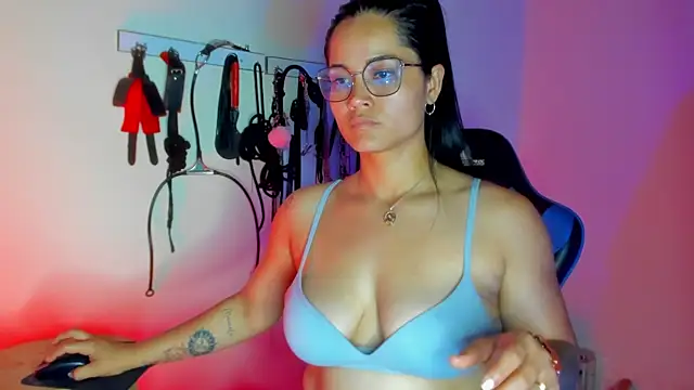 scarlet-kennedy98's Live XXX Chat
