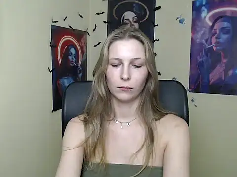 Živý XXX chat StrangerGi