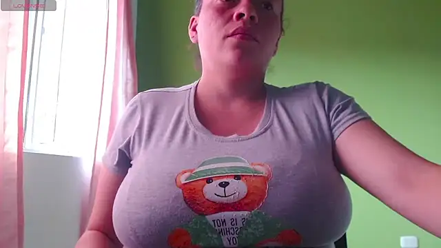 hoonney Adlı Modelin Canlı XXX Sohbeti