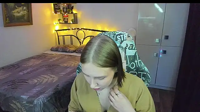 CrazyBitchInLace élő XXX-chatje