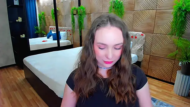TrueReincarnation Chat XXX live