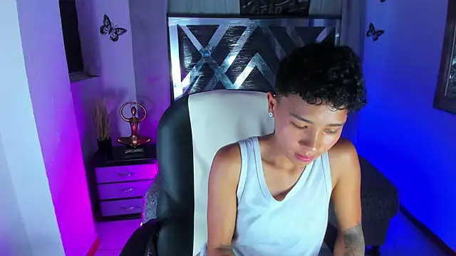 nova_sex01 Chat XXX in diretta