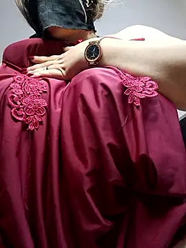 Rihaamm Adlı Modelin Canlı XXX Sohbeti
