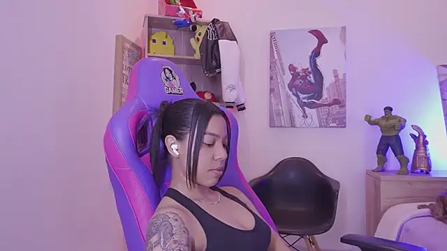 Chat XXX en directo de madelyn_rose_