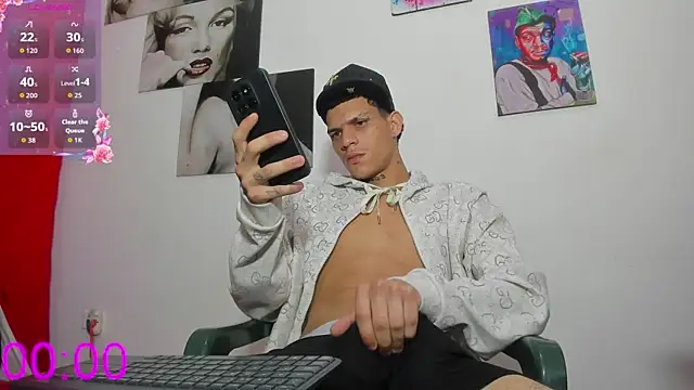 big_hot_boy_ Live XXX-Chat
