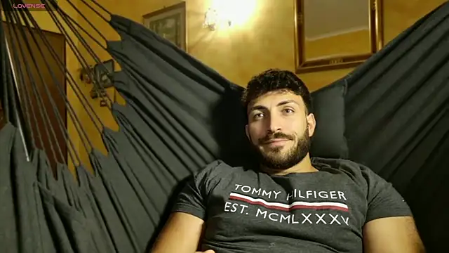 mark_ariete Adlı Modelin Canlı XXX Sohbeti