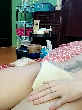 QueenSoreal লাইভ XXX চ্যাট