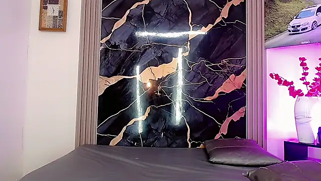 XXX chat uživo modela tyle_brunette