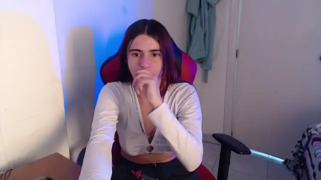 Maximesex Adlı Modelin Canlı XXX Sohbeti