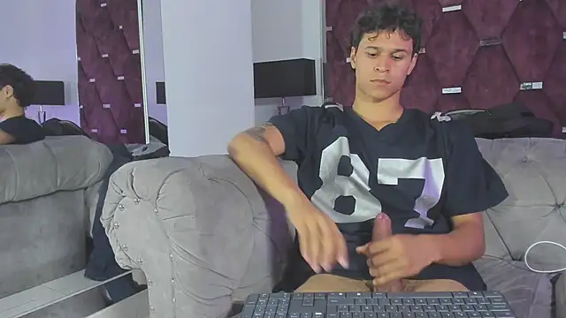 Show de TonyBenedetti na webcam