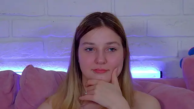 TinnaBurton Adlı Modelin Canlı XXX Sohbeti
