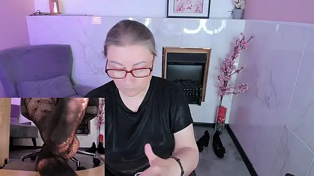Онлайн чат XXX Alexandra_Kind