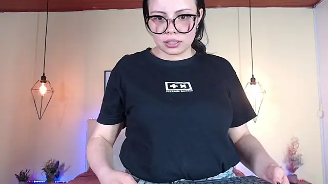 Megan_05_'s Live XXX Chat