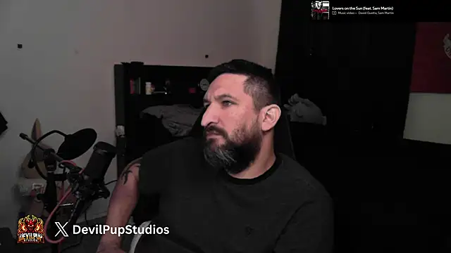 DevilPup75_ লাইভ XXX চ্যাট