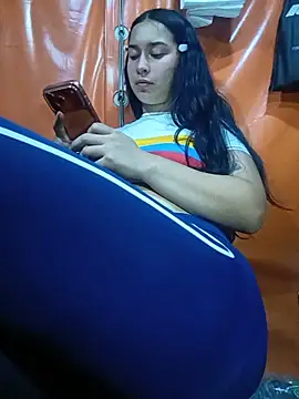 Sol_Scarleett élő XXX-chatje