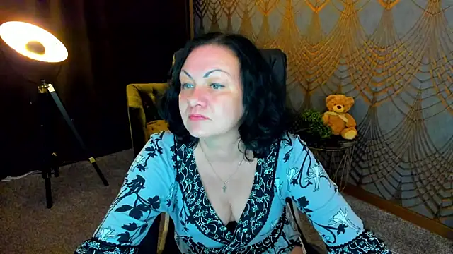 Онлайн чат XXX IrissMoon