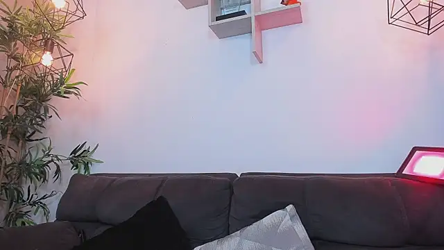 SebastianVilla_ Adlı Modelin Canlı XXX Sohbeti