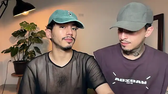 แชท XXX สดของ Noah_and_Steven