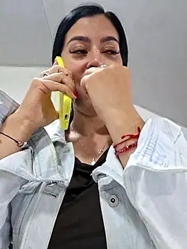 Luianna live XXX chat