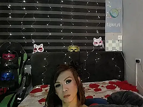 BigCockEricaTs69 Adlı Modelin Canlı XXX Sohbeti