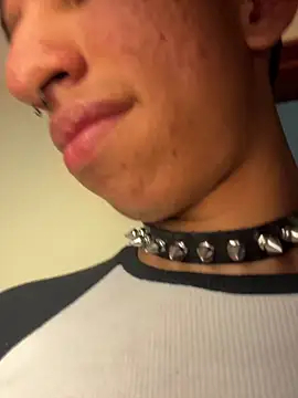 Chat XXX ao vivo de Noah-fire