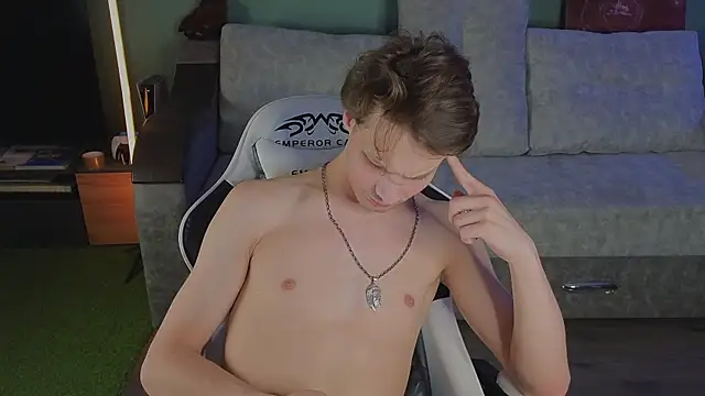 Chat +18 de TeddyLiLboy ao vivo
