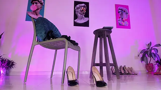 ArchieCollins XXX чат на живо