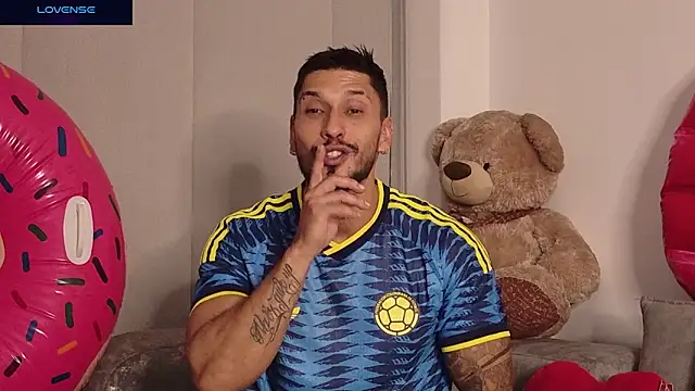 Seth_Vegaa – Naživo XXX chat