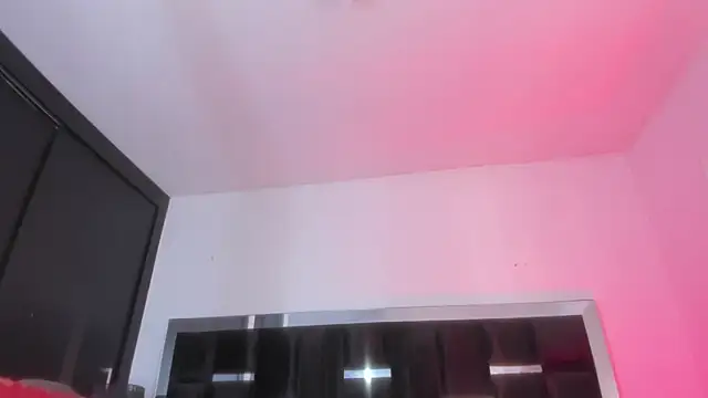 DANITENDER555's Live XXX Chat