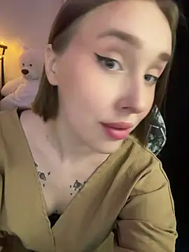 Chat +18 de CrazyBitchInLace ao vivo