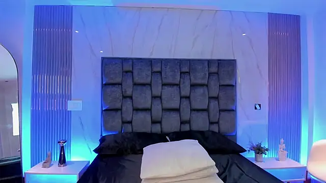 XXX chat uživo modela emy_fg