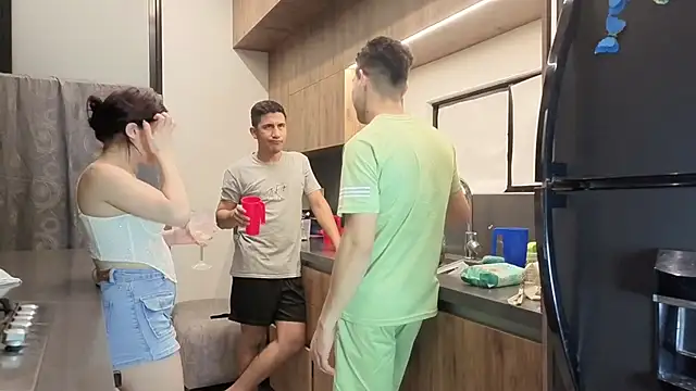 Hall_sextape: απευθείας συνομιλία ΧΧΧ