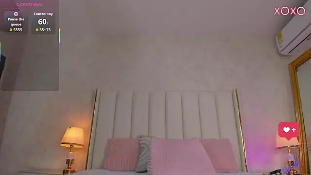 XXX chat uživo modela KaylaDavies