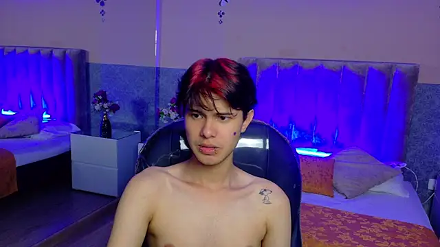 Derek_Sinn Live XXX-Chat