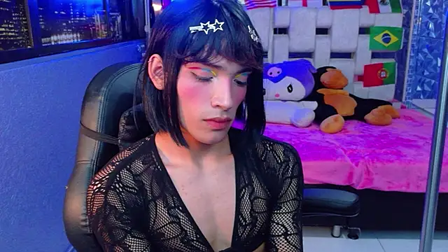 AlecciaNova – webcam-show