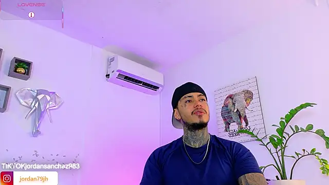 JordanSmiith_ élő XXX-chatje
