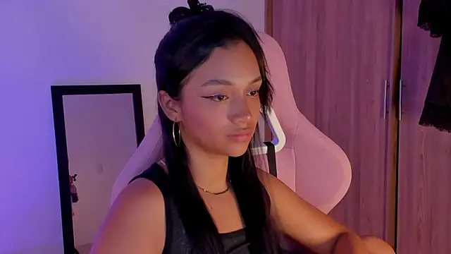 MelanyOconner XXX чат на живо