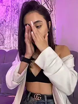 AbyThompson Chat XXX live