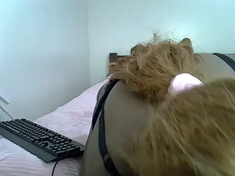 Chat +18 de Sexxydel_ ao vivo